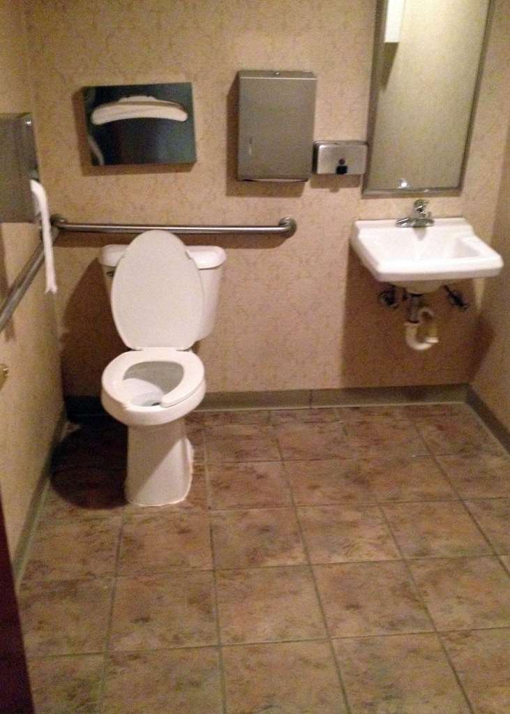 Country Hearth Inn & Suites Willard Habitación foto